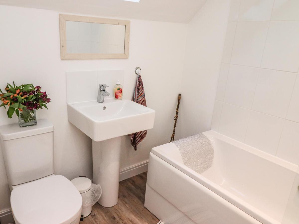 Staks Cottage Filey Bagian luar foto